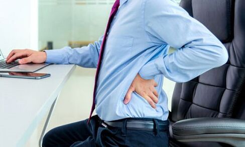 muguras sāpes ar prostatītu